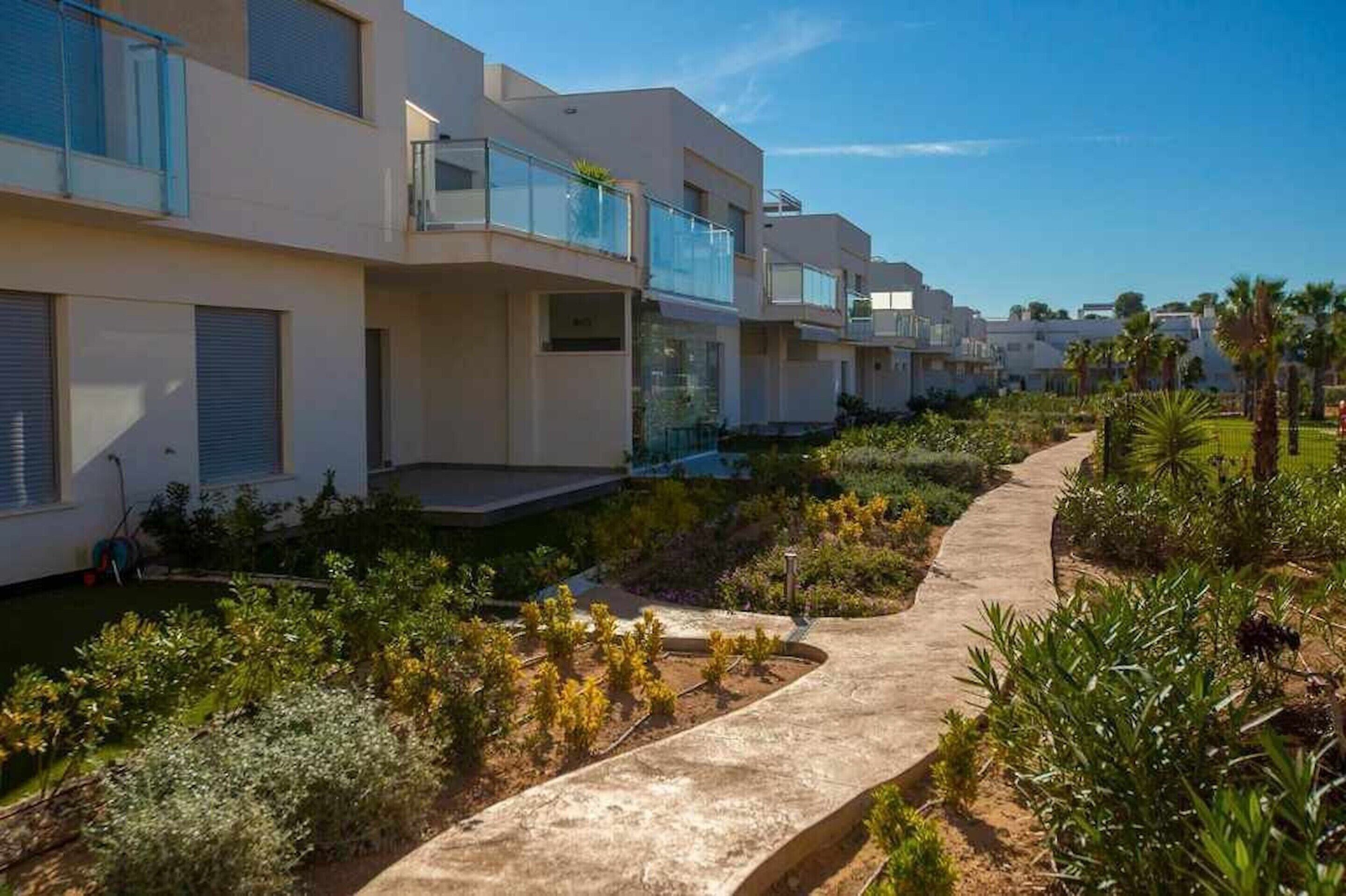 Apartment | Garden