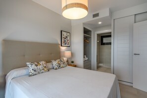 アパートメント | 2 室のベッドルーム、アイロン / アイロン台