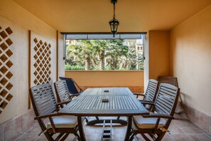 Apartment | Speisen im Freien