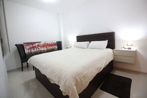 อพาร์ทเมนท์ | 2 ห้องนอน, เตารีด/โต๊ะรีดผ้า