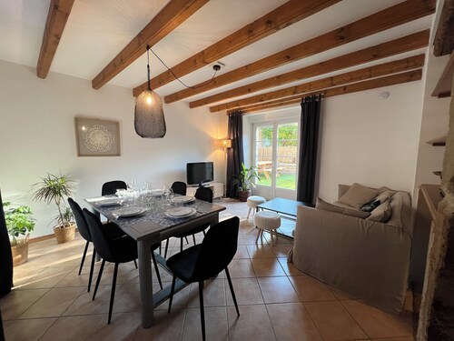 Les Pierres du Bonheur. Vacances en famille, amis  dans notre maison de village.