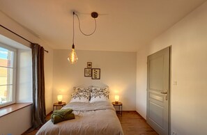 3 Schlafzimmer, Bügeleisen/Bügelbrett, Reisekinderbett, kostenloses WLAN
