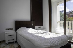 5 chambres, fer et planche à repasser, Wi-Fi gratuit