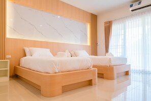 Deluxe Twin kamer, balkon | Een bureau, gratis wifi