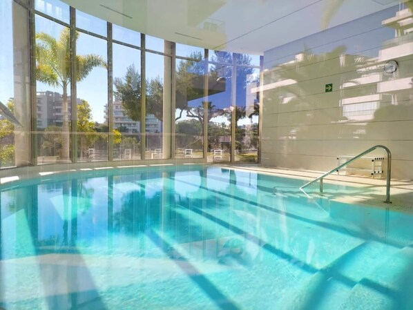 Apartment | Pool | Outdoor pool