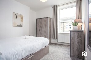 3 soverom, strykejern/-brett, wi-fi (inkludert) og sengetøy