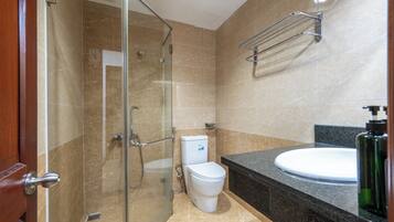 Superior Double Room | Bathroom