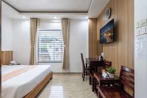 Deluxe Double Room, City View | Desk, free WiFi - Cozrum - New Sun Hotel (Ho Chi Minh)