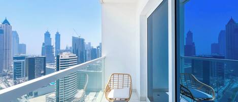 Studio (0 Bedroom) | Balcony