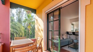 Apartment | Outdoor dining - Isla Canela Apartment With Balcony (Ayamonte)