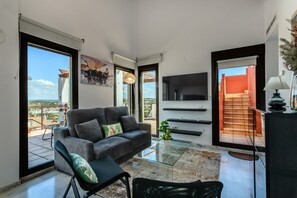 Apartment | Living room