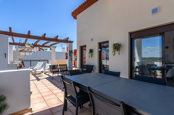 Outdoor dining - Ayamonte: Family Resort Escape (Ayamonte)