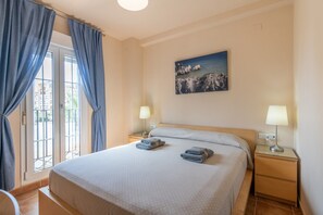 Apartment | 2 bedrooms, iron/ironing board - Beachfront Getaway With Sea Views (Ayamonte)