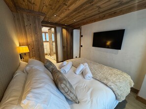 3 chambres, Wi-Fi gratuit, draps fournis