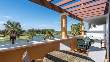 Apartemen | Tempat makan outdoor