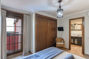 Apartment | 2 bedrooms, iron/ironing board - Punta Moral Seafront Apartment (Ayamonte)