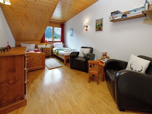 3 bedrooms, free WiFi - Cosy apartment for 6 guests with WIFI, TV, balcony and panoramic view (Les Diablerets)