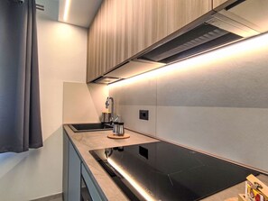 Microwave, oven, dishwasher