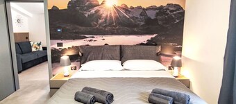 Precioso apartamento para 5 personas con WIFI, TV, patio, vista panorámica y aparcamiento