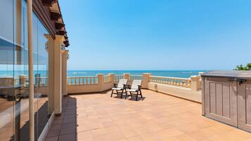 Apartment | Terrace/patio