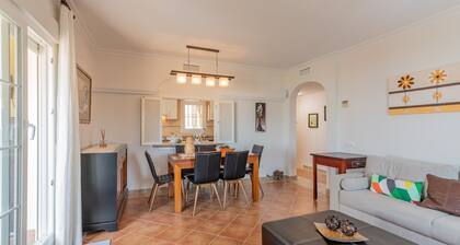 Family & Pet-friendly Stay