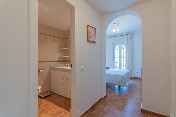 Apartment | 3 bedrooms, iron/ironing board