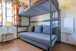 Apartment | 2 bedrooms, iron/ironing board - Residential Apartment for 4 (Ayamonte)