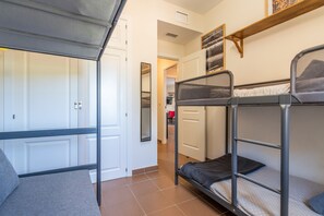 アパートメント | 2 室のベッドルーム、アイロン / アイロン台