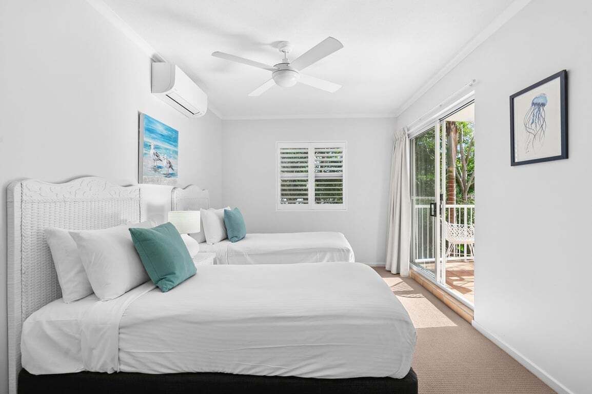 2 bedrooms, iron/ironing board, bed sheets