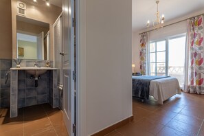 Appartement | Salle de bain | Sèche-cheveux
