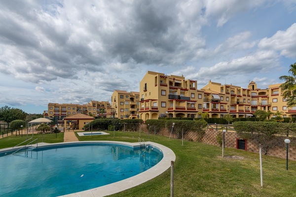 Apartment | Pool