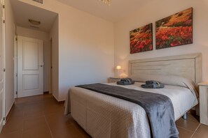 Apartment | 3 bedrooms, iron/ironing board - Family Apartment With Amenities (Ayamonte)