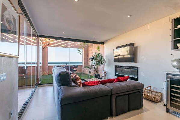 Apartment | Living room