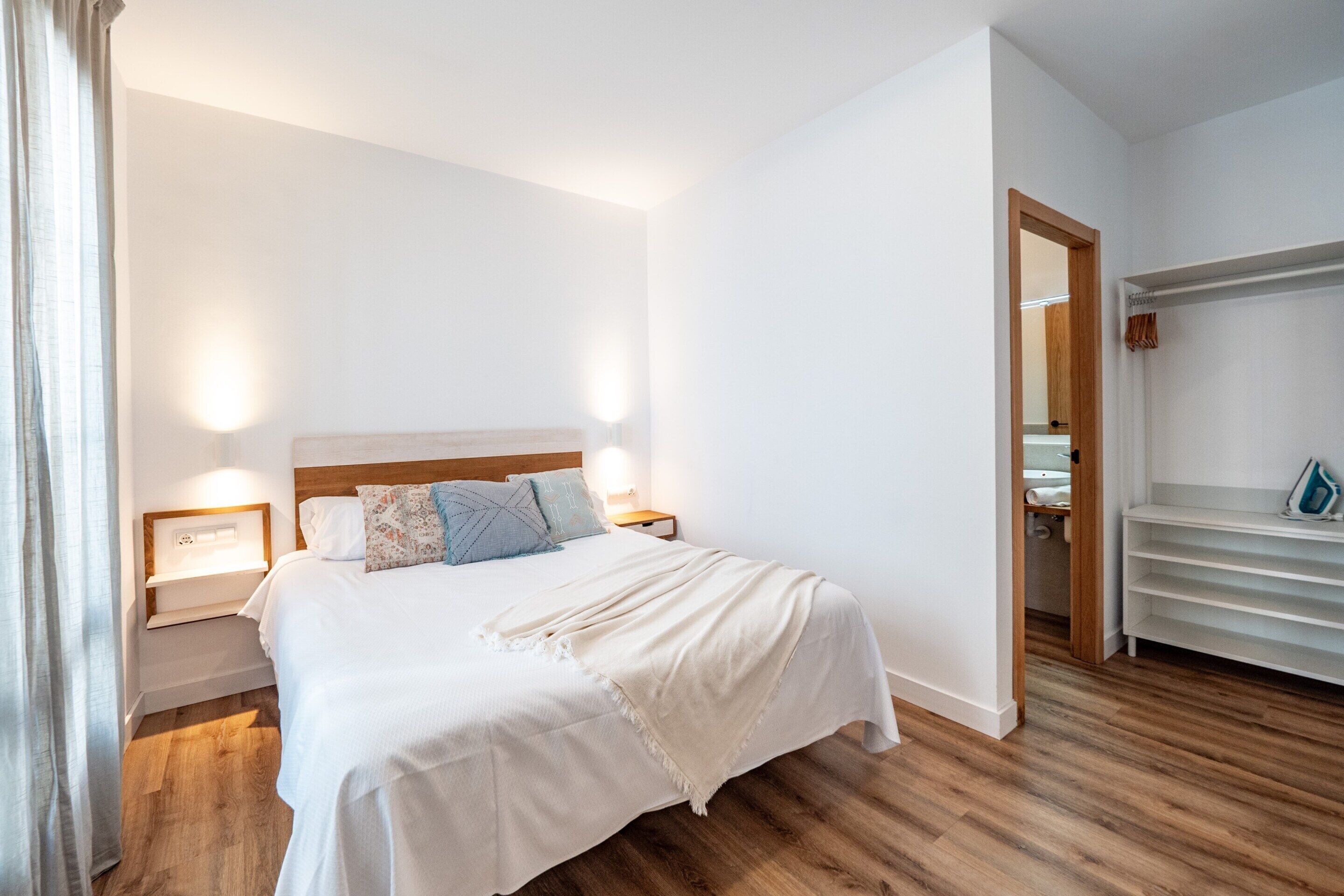 Apartment | 1 bedroom, iron/ironing board