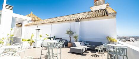 อพาร์ทเมนท์ | รับประทานอาหารกลางแจ้ง