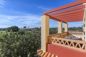 Apartment | Exterior - Family-friendly Apartment With Fast Wifi (Ayamonte)