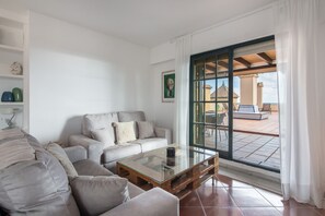 Apartment | Living room
