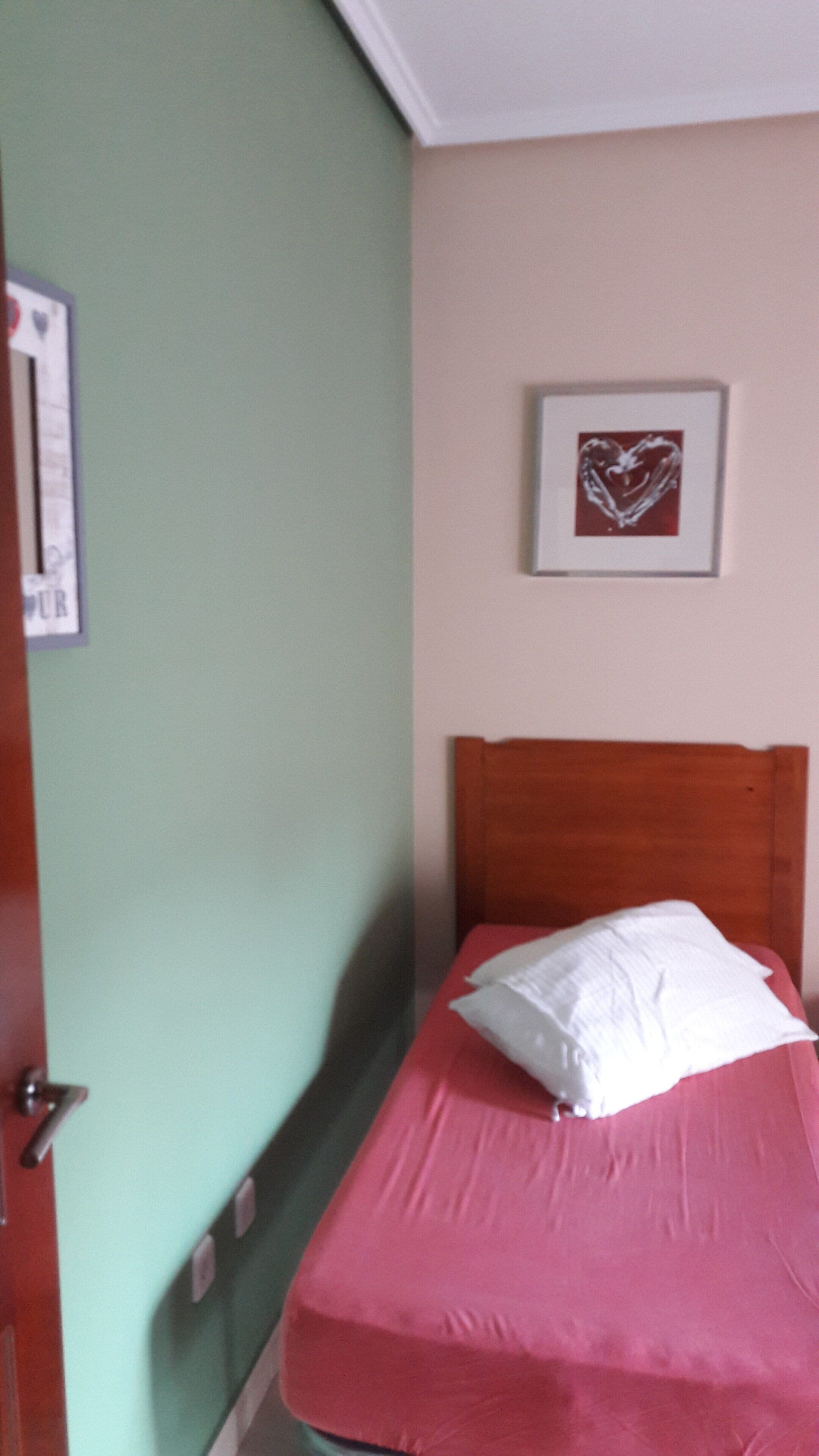 Bungalow | 3 bedrooms, iron/ironing board