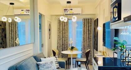 Stylish Condo Room in Iloilo City With Shared Pool