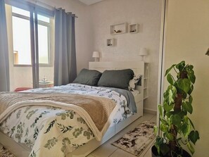 4 Schlafzimmer, Bügeleisen/Bügelbrett, WLAN, Bettwäsche