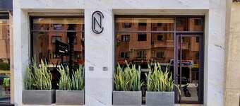 Spacious 1-bedroom condo with WiFi, AC in fabulous Marrakesh