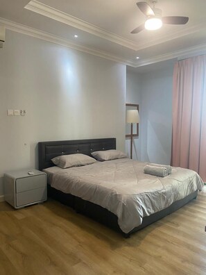 Apartment, Balcony