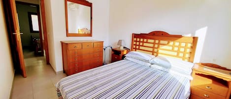 アパートメント | 2 室のベッドルーム、アイロン / アイロン台