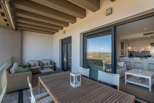 Apartment | Speisen im Freien