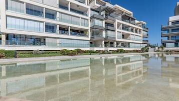 Apartment | Pool | Outdoor pool