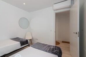 2 bedrooms - Family Apartment With Balcony, Wifi (Ayamonte)