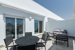 Apartemen | Tempat makan outdoor