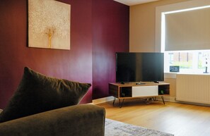 House, Patio | Living area | TV