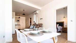 Apartment | Private kitchen - Central Riverside Apartment for Couple (Ayamonte)