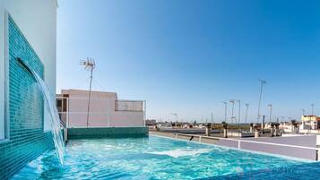 Apartment | Pool | Outdoor pool